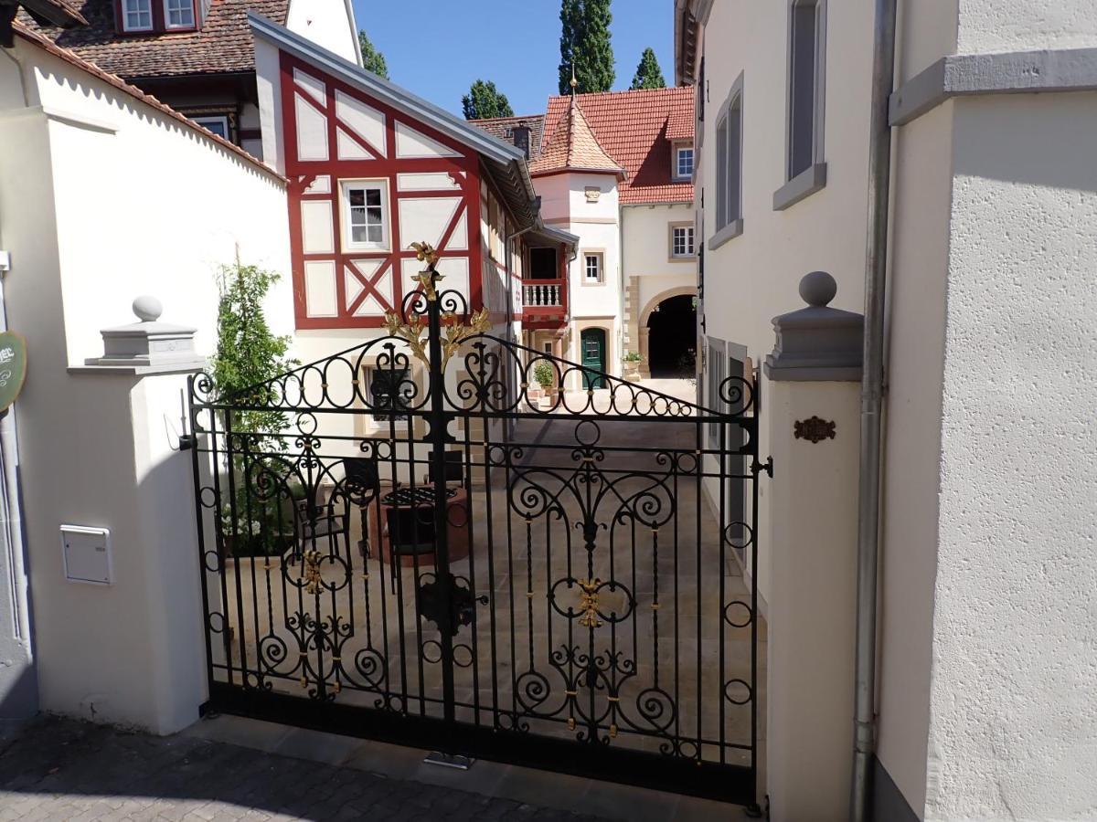 Karlbacher Domizil Ferienwohnungen Grosskarlbach Exterior photo
